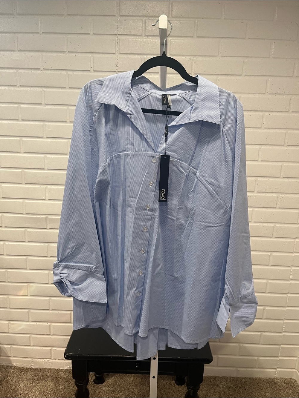 NWT Ravel Light Blue Women's Button-Down Shirt